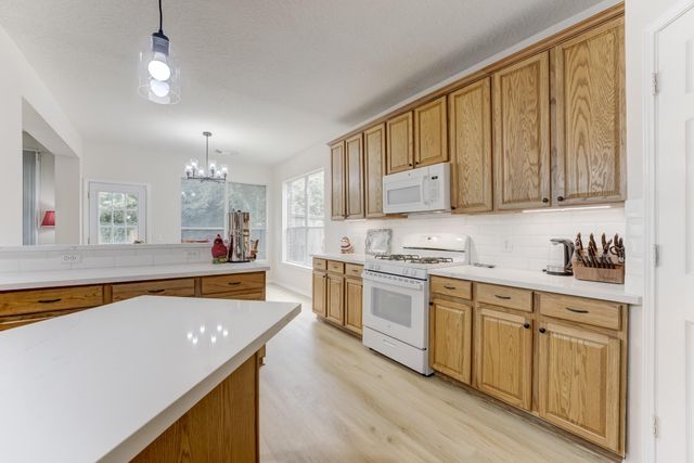 515 Deer Hollow Drive, Sugar Land, TX 77479