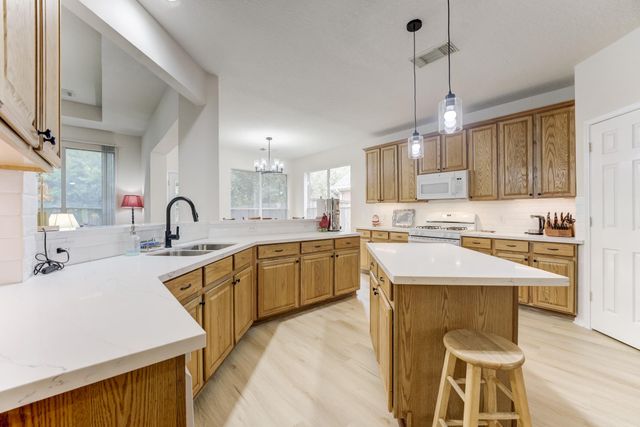 515 Deer Hollow Drive, Sugar Land, TX 77479