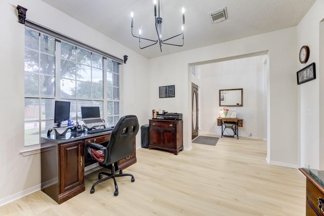 515 Deer Hollow Drive, Sugar Land, TX 77479