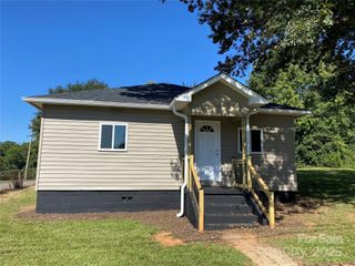230 McArthur Street, Forest City, NC 28043