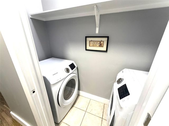 4707 Cashel Circle C, Houston, TX 77069