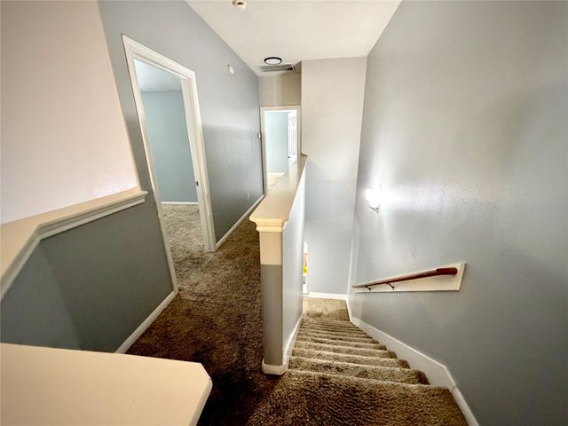 4707 Cashel Circle C, Houston, TX 77069