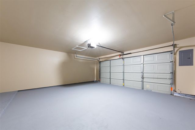 4707 Cashel Circle C, Houston, TX 77069