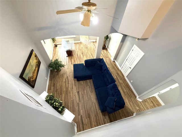 4707 Cashel Circle C, Houston, TX 77069