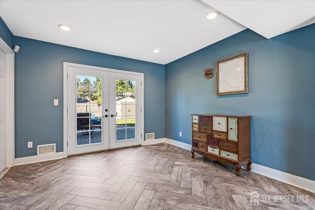 111 W Willow Street, Colonia, NJ 07067