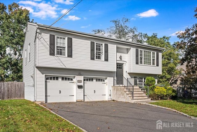 111 W Willow Street, Colonia, NJ 07067