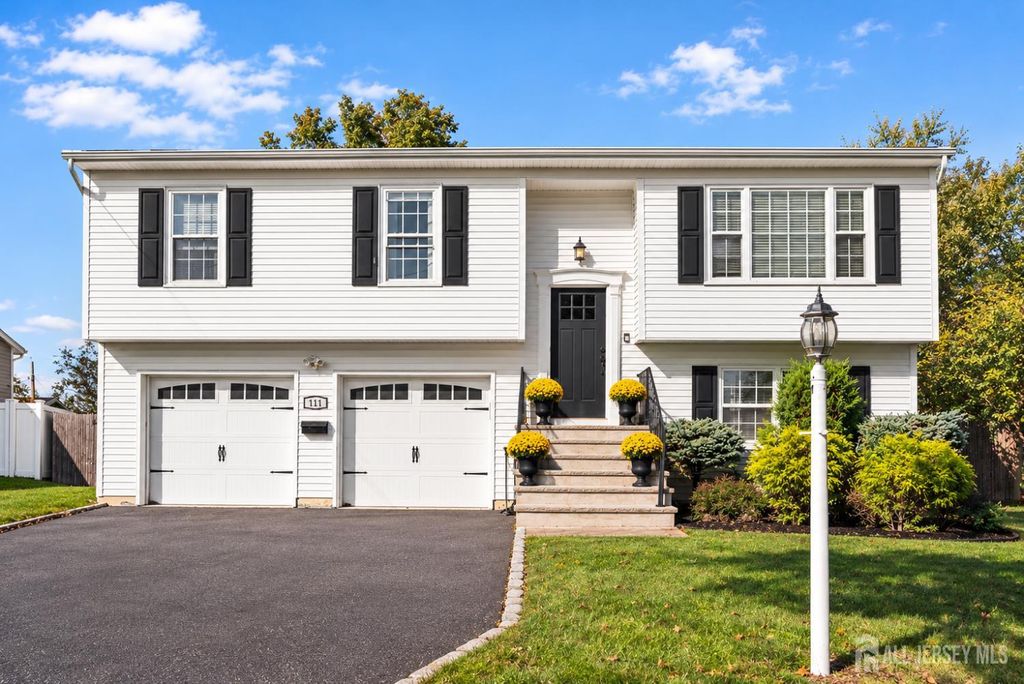 111 W Willow Street, Colonia, NJ 07067