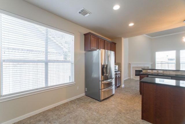 139 S Rocky Point Cir, The Woodlands, TX 77389