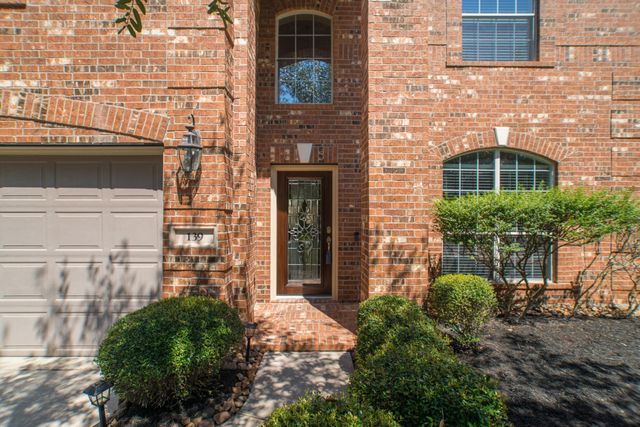 139 S Rocky Point Cir, The Woodlands, TX 77389
