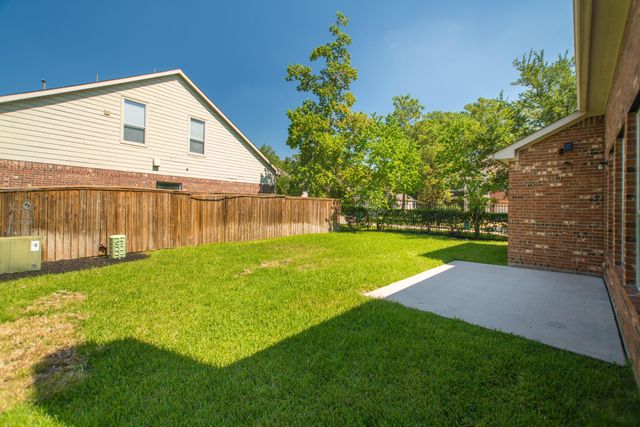 139 S Rocky Point Cir, The Woodlands, TX 77389