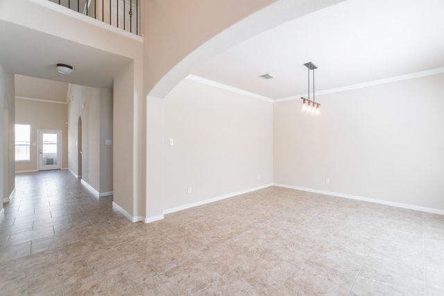 139 S Rocky Point Cir, The Woodlands, TX 77389