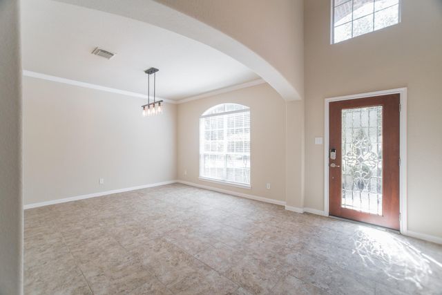 139 S Rocky Point Cir, The Woodlands, TX 77389