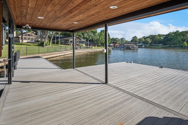 278 Shady Shores Drive, Mabank, TX 75156