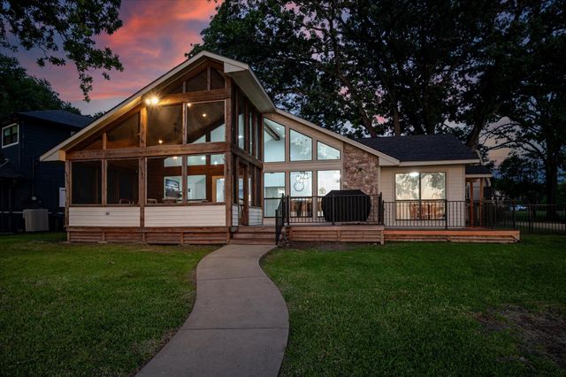 278 Shady Shores Drive, Mabank, TX 75156