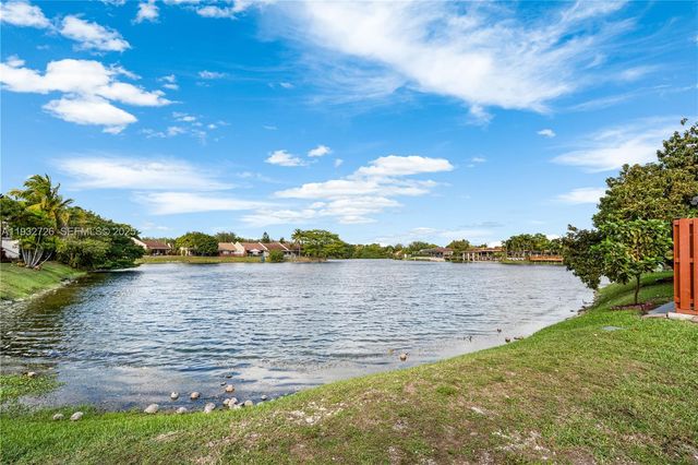 14805 SW 74th Ln, Miami, FL 33193