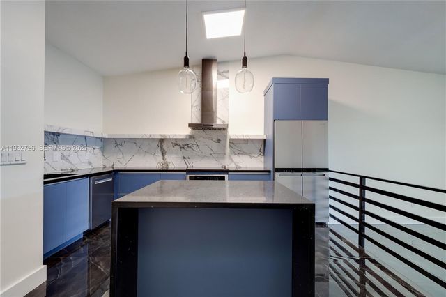 14805 SW 74th Ln, Miami, FL 33193