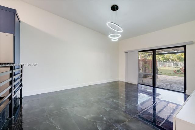 14805 SW 74th Ln, Miami, FL 33193