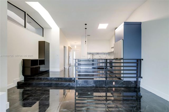 14805 SW 74th Ln, Miami, FL 33193