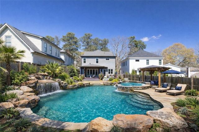 1329 Sylvan Circle NE, Brookhaven, GA 30319