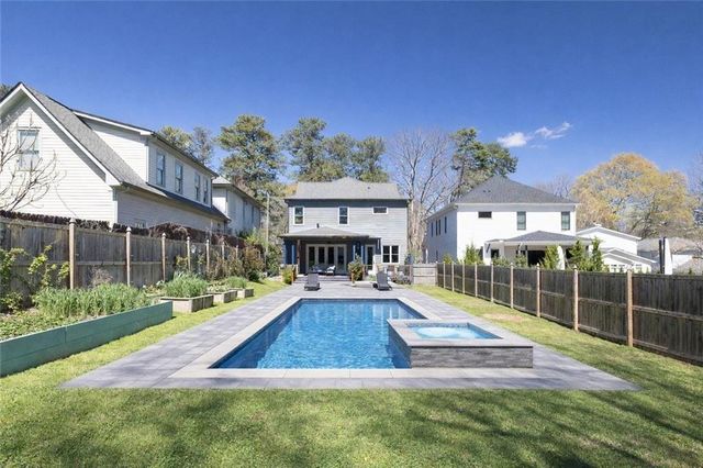 1329 Sylvan Circle NE, Brookhaven, GA 30319