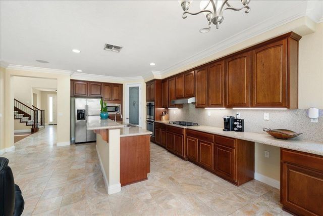 8704 Tapaderas Loop, Roseville, CA 95747