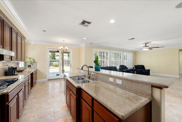 8704 Tapaderas Loop, Roseville, CA 95747