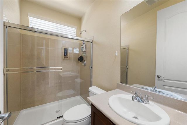8704 Tapaderas Loop, Roseville, CA 95747