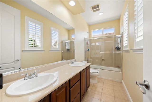 8704 Tapaderas Loop, Roseville, CA 95747