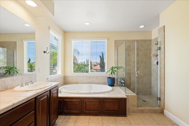 8704 Tapaderas Loop, Roseville, CA 95747