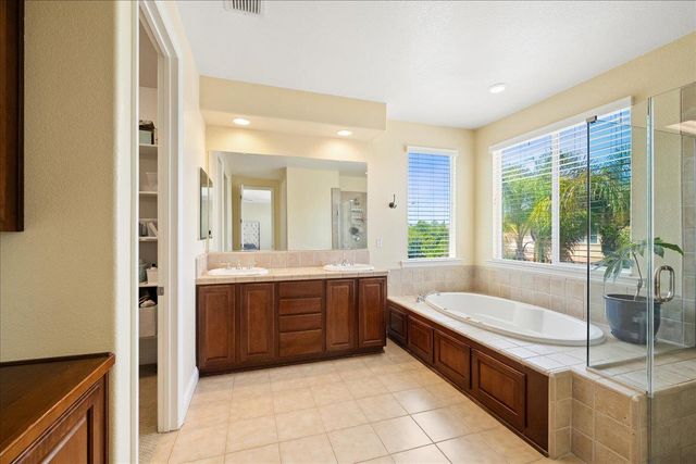 8704 Tapaderas Loop, Roseville, CA 95747