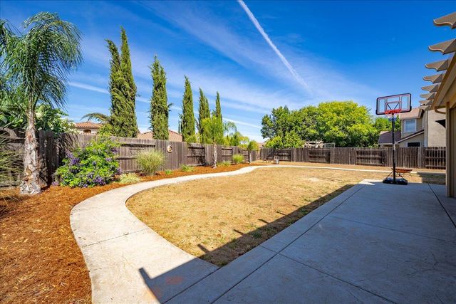 8704 Tapaderas Loop, Roseville, CA 95747