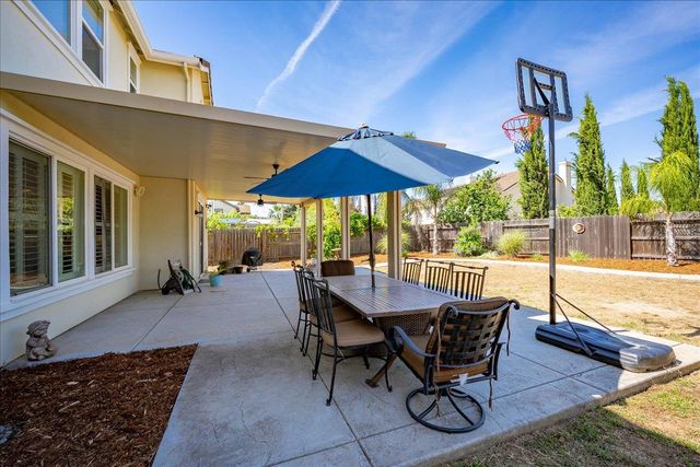 8704 Tapaderas Loop, Roseville, CA 95747