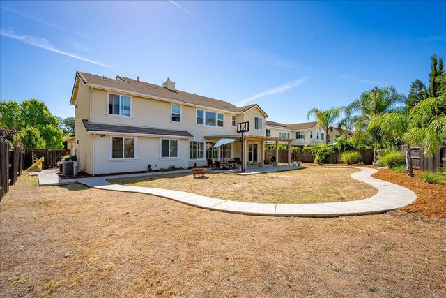 8704 Tapaderas Loop, Roseville, CA 95747