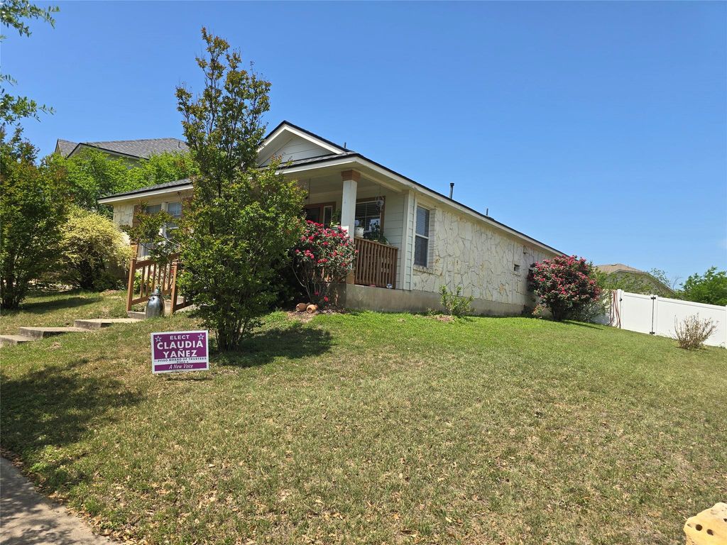 128 Lava Bed DR, Pflugerville, TX 78660