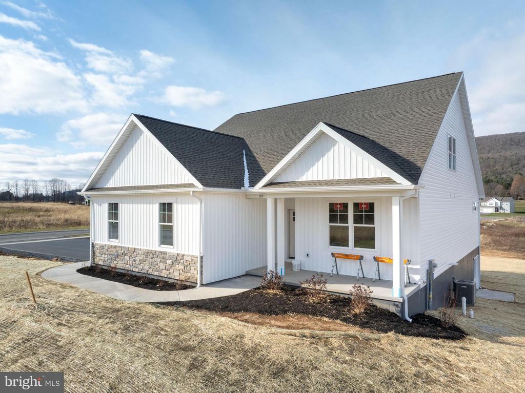 187 HEIRLOOM DR, Centre Hall, PA 16828