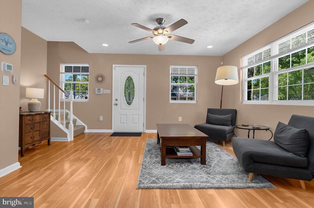 Image 12 of property listing at 3913 6TH ST, North Beach, MD 20714