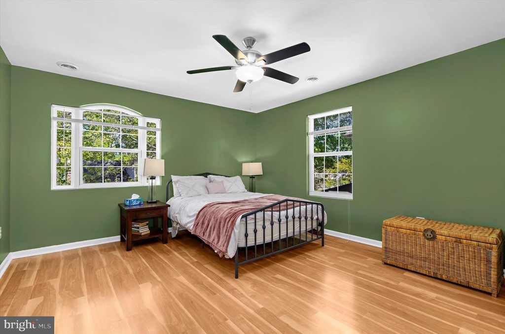 Image 19 of property listing at 3913 6TH ST, North Beach, MD 20714