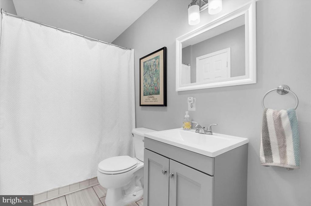 Image 21 of property listing at 3913 6TH ST, North Beach, MD 20714