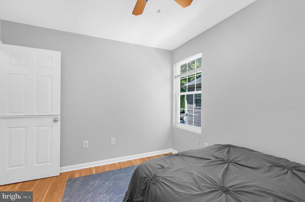 Image 24 of property listing at 3913 6TH ST, North Beach, MD 20714