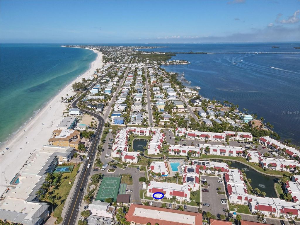 Image 13 of property listing at 1801 GULF DRIVE N 160, Bradenton Beach, FL 34217