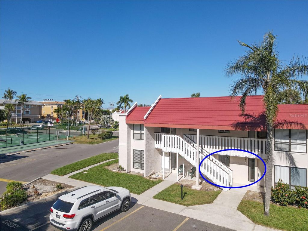 Image 4 of property listing at 1801 GULF DRIVE N 160, Bradenton Beach, FL 34217