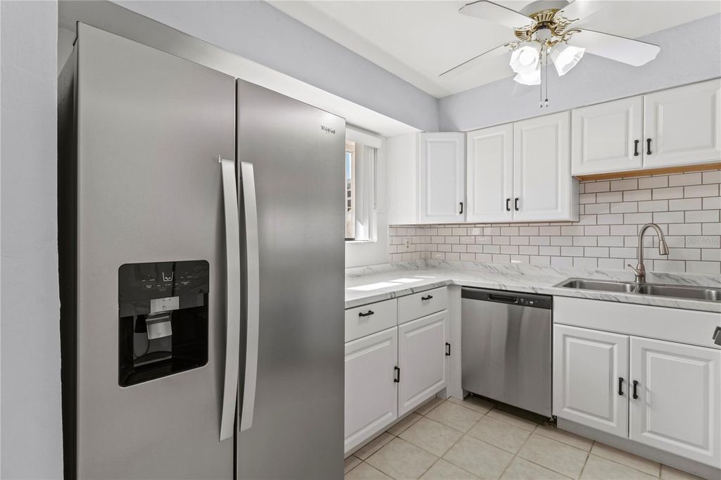 Image 32 of property listing at 1801 GULF DRIVE N 160, Bradenton Beach, FL 34217