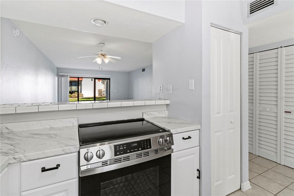 Image 33 of property listing at 1801 GULF DRIVE N 160, Bradenton Beach, FL 34217