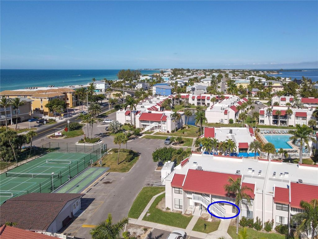 Image 5 of property listing at 1801 GULF DRIVE N 160, Bradenton Beach, FL 34217