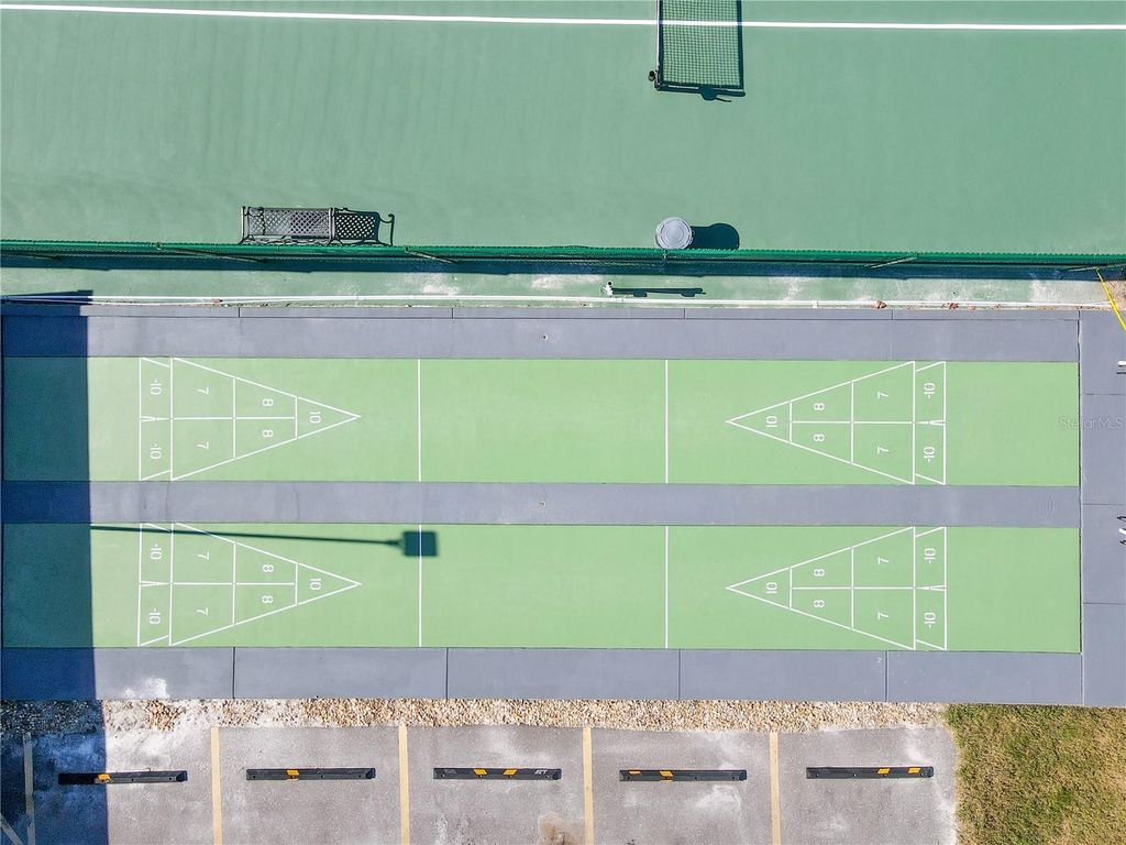 Image 6 of property listing at 1801 GULF DRIVE N 160, Bradenton Beach, FL 34217