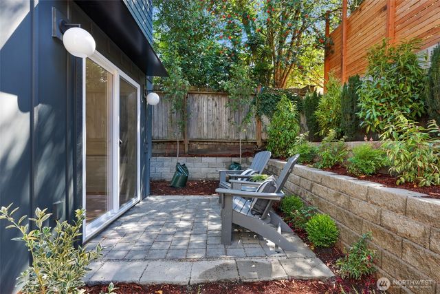 709 N 65th Street, Seattle, WA 98103