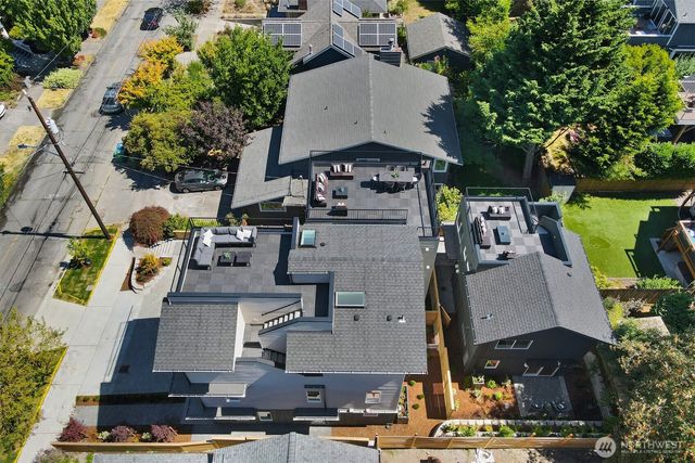 709 N 65th Street, Seattle, WA 98103