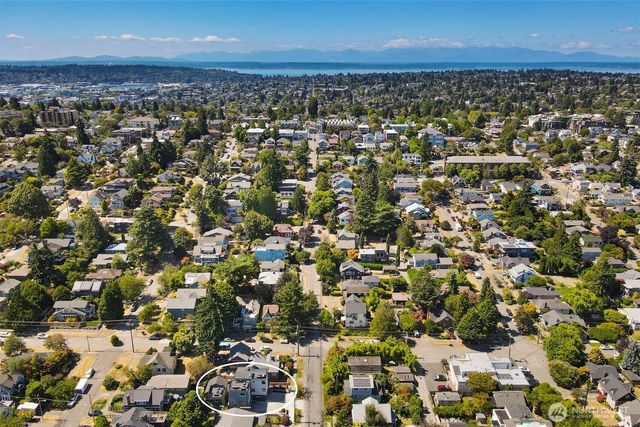 709 N 65th Street, Seattle, WA 98103