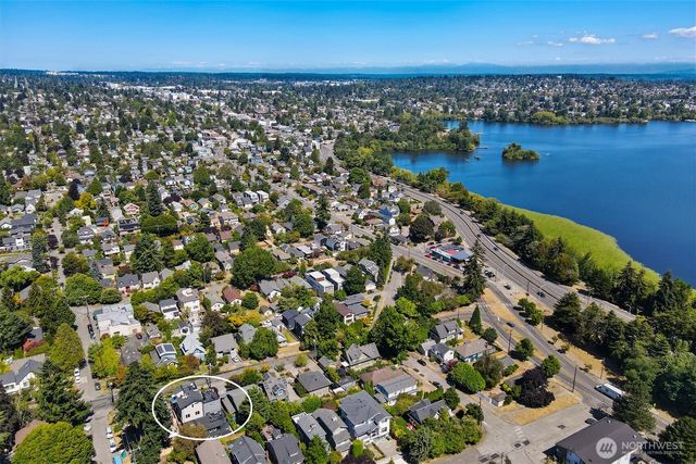 709 N 65th Street, Seattle, WA 98103