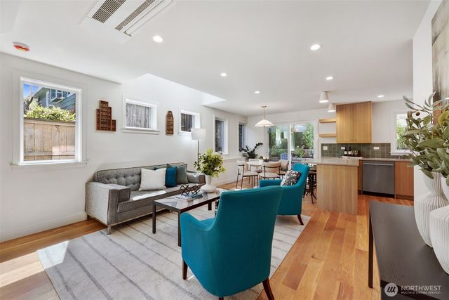 709 N 65th Street, Seattle, WA 98103